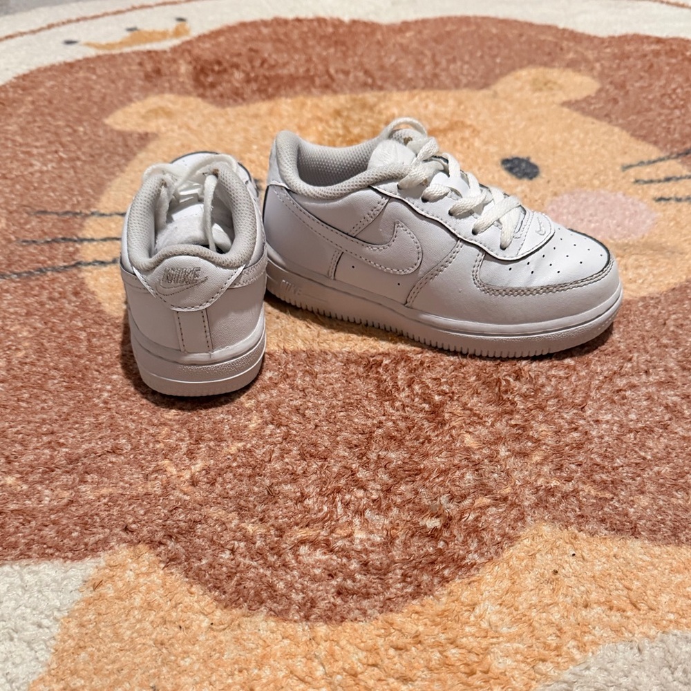 Nike toddler Air Force 1 - Picture 2 of 3